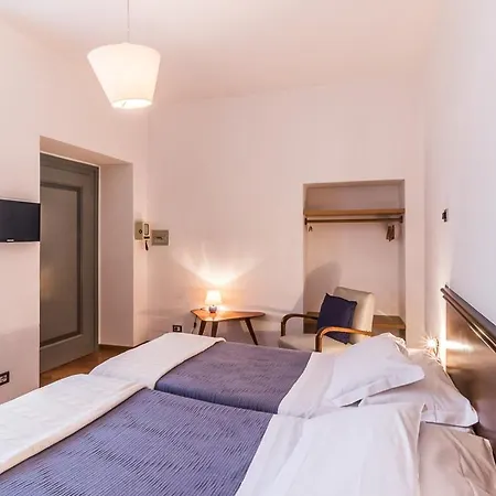 Entro Le Mura Bed & Breakfast 3*