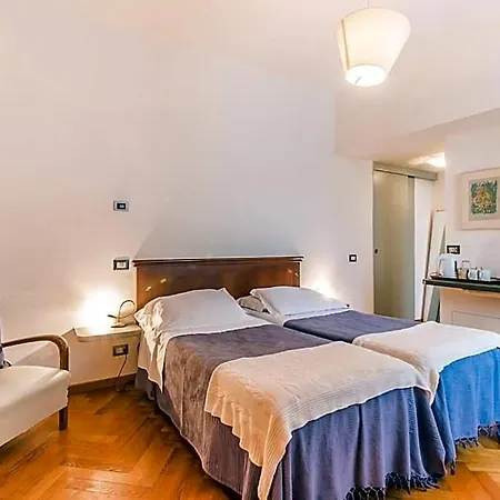 Entro Le Mura Bed & Breakfast 3*